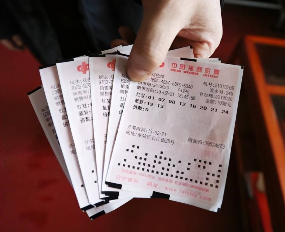 如何在彩票游戏中组三中奖，策略、技巧与心态