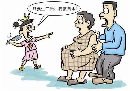 民警面对复杂情境，人道与职责的艰难平衡民警怕误伤嫌犯母亲未开枪怎么办