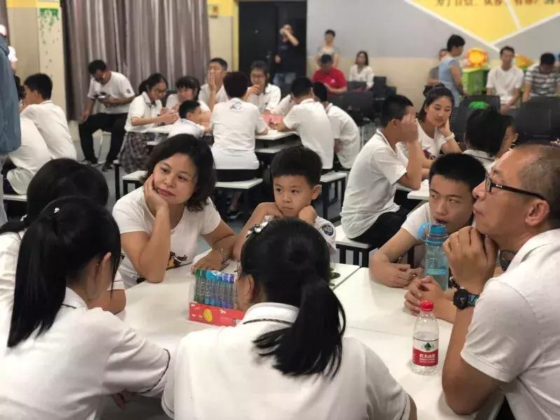 香港开马会现场直播的魅力与风险—下载平台的选择和注意事项香港开码现场开奖结果直播2019